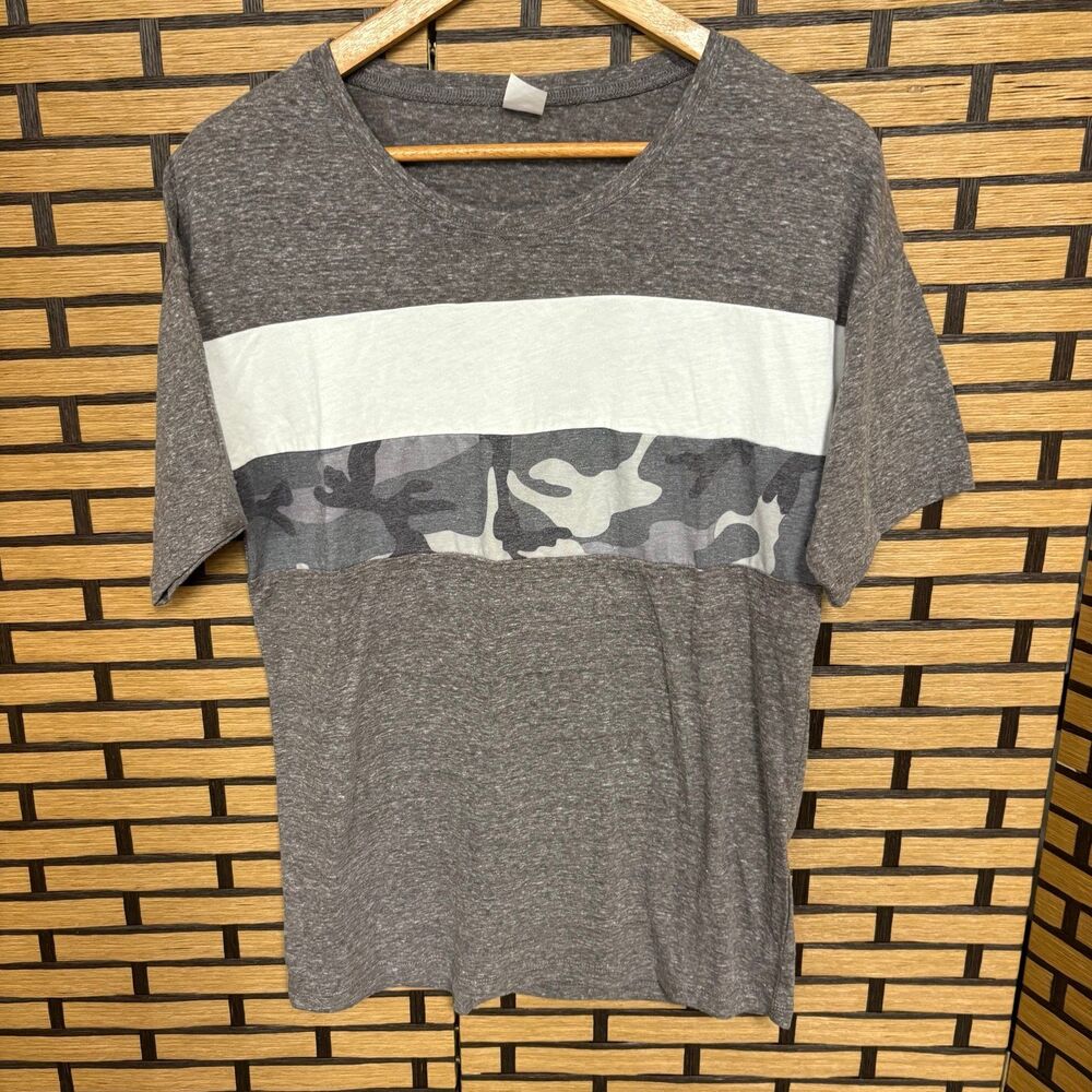 Sunshine &‎ Rodeos Gray Camo Top Size Small